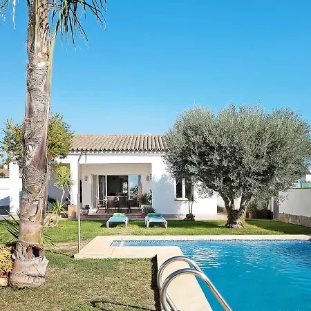 Con Piscina Privada Y Wi-fi Villa